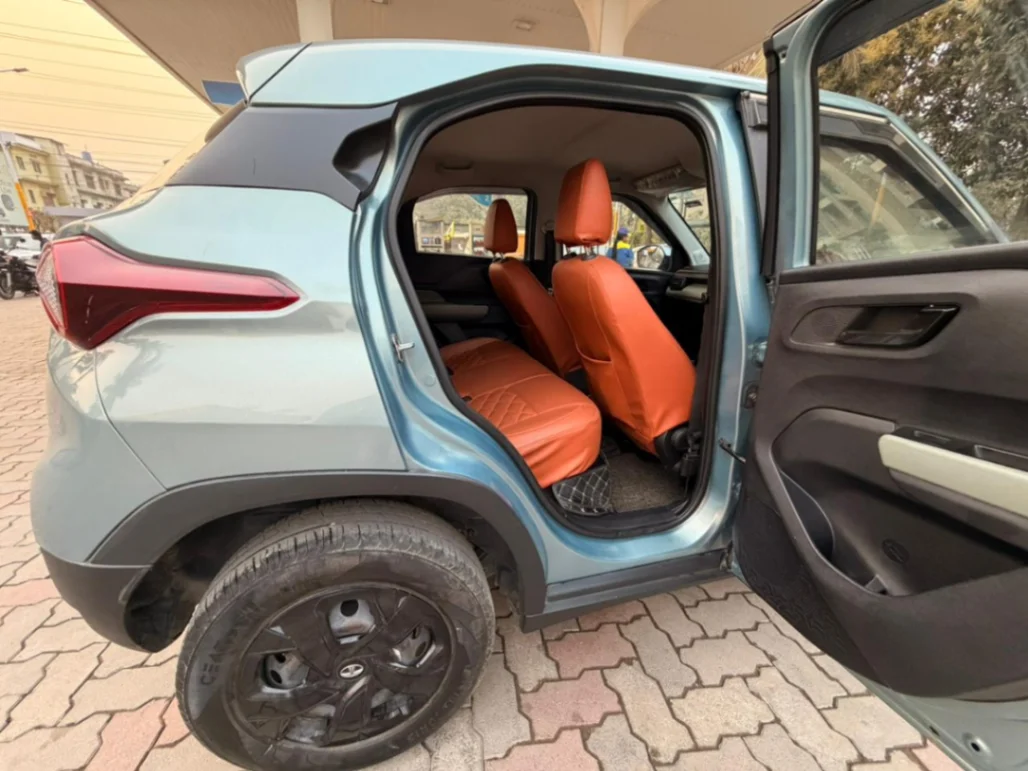 Tata Punch - Thumbnail 8