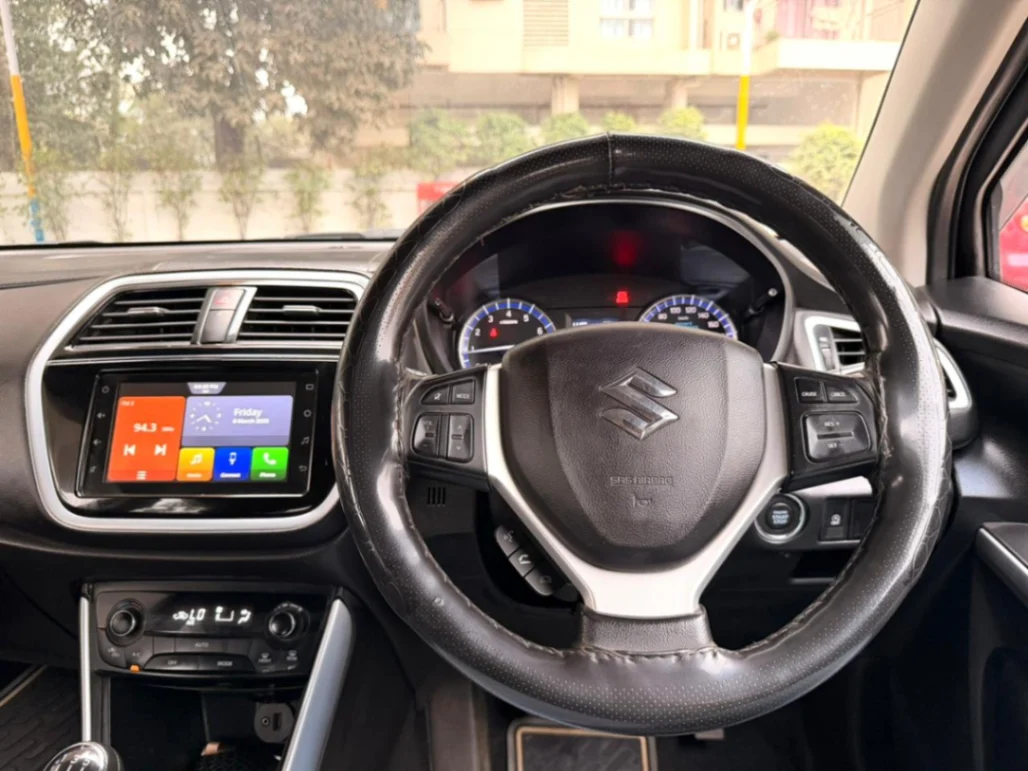 Maruti Suzuki S-Cross - Thumbnail 6