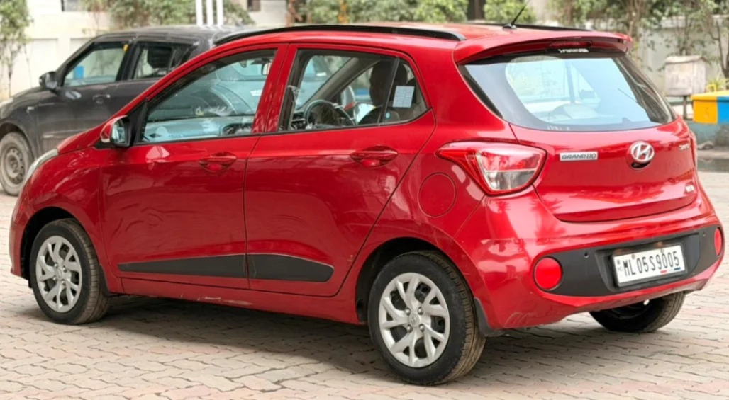 Hyundai Grand i10 - Thumbnail 11