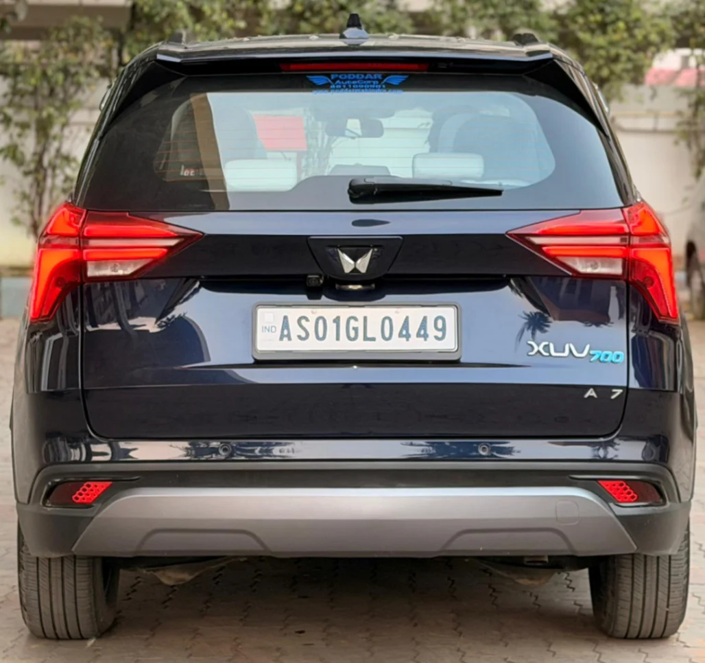 Mahindra XUV700 - Thumbnail 6
