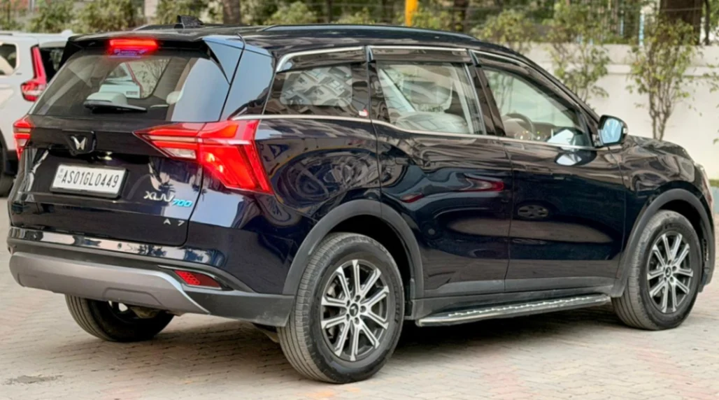 Mahindra XUV700 - Thumbnail 9