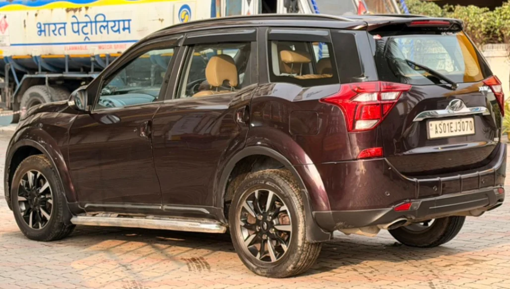 Mahindra XUV500 - Thumbnail 9