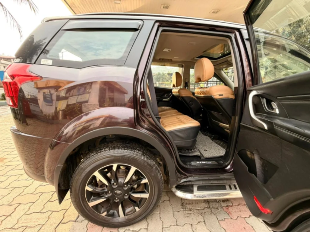 Mahindra XUV500 - Thumbnail 10