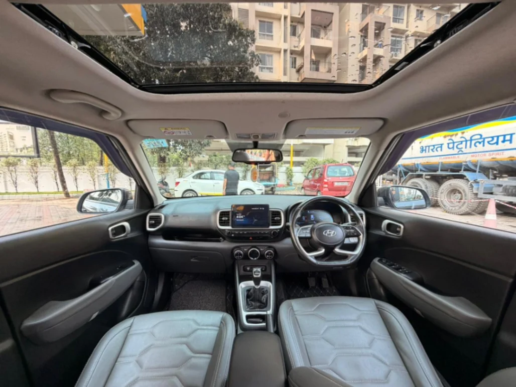 Hyundai Venue - Thumbnail 7