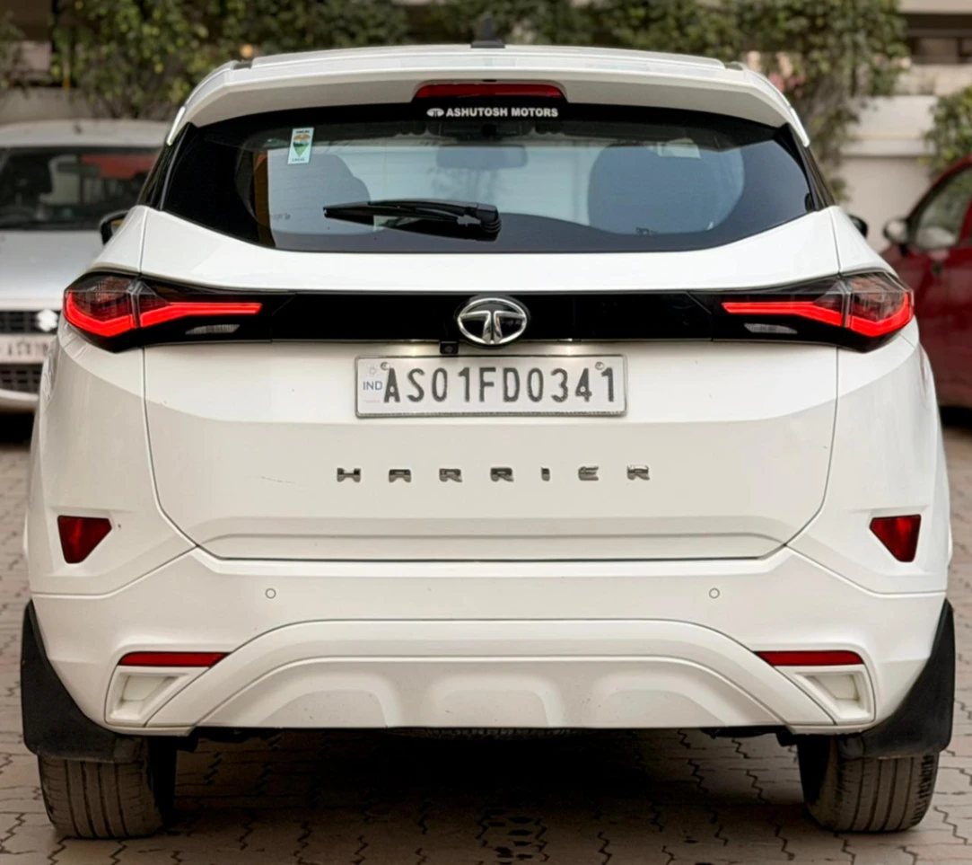 Tata Harrier - Thumbnail 3