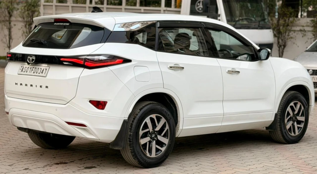 Tata Harrier - Thumbnail 9
