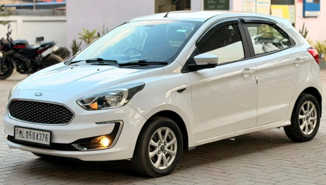Ford Figo - Thumbnail 11