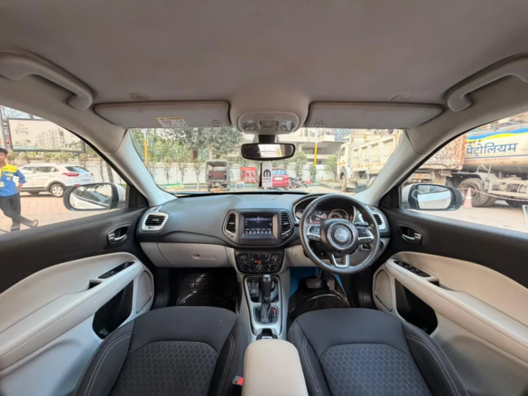 Jeep Compass - Thumbnail 5