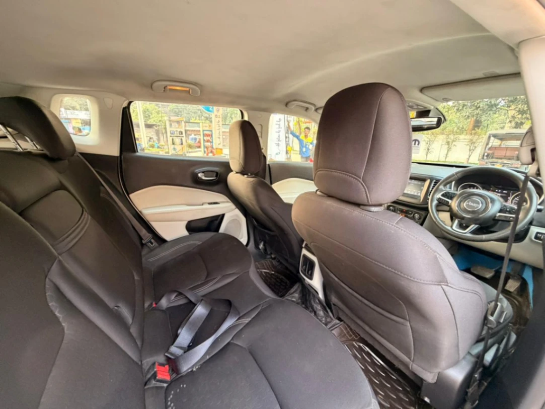 Jeep Compass - Thumbnail 8