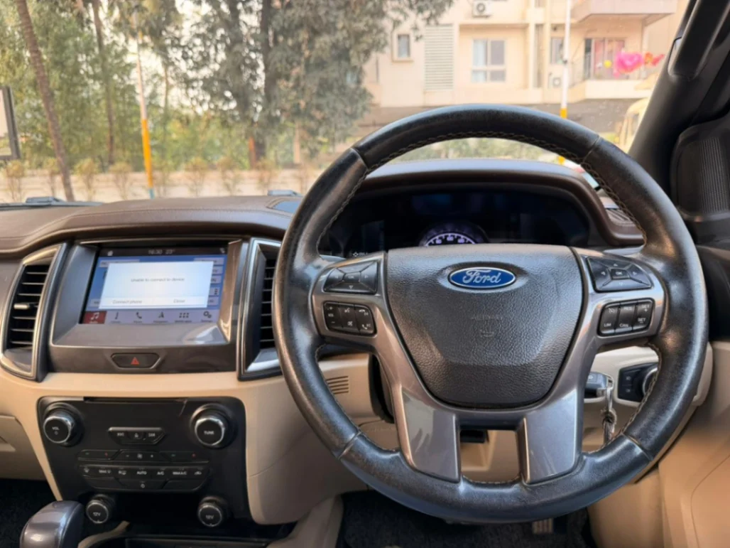 Ford Endeavour - Thumbnail 6