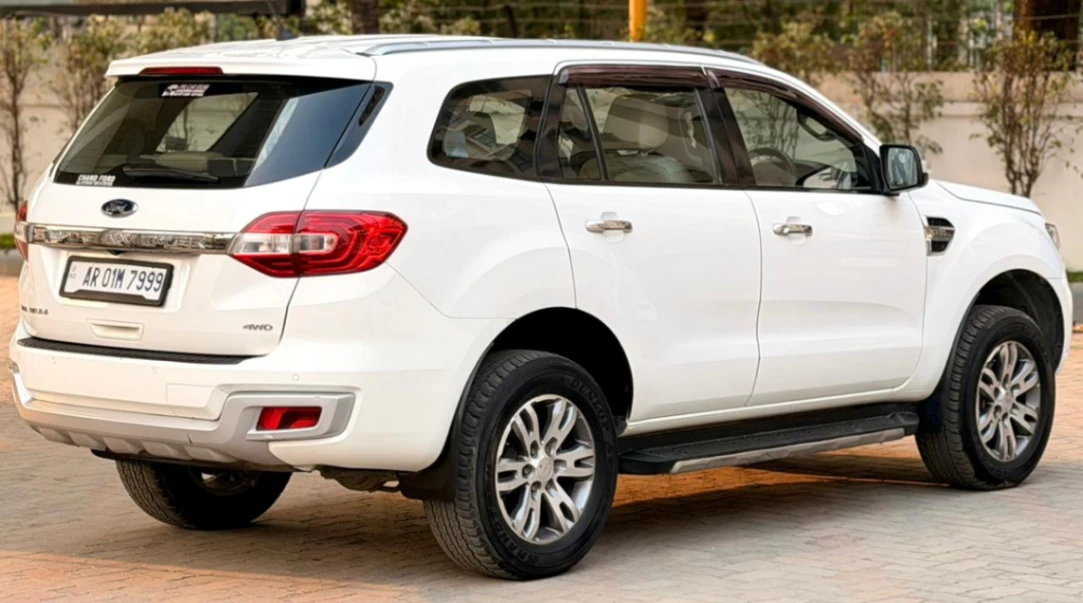 Ford Endeavour - Thumbnail 9