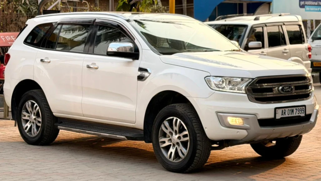 Ford Endeavour - Thumbnail 12