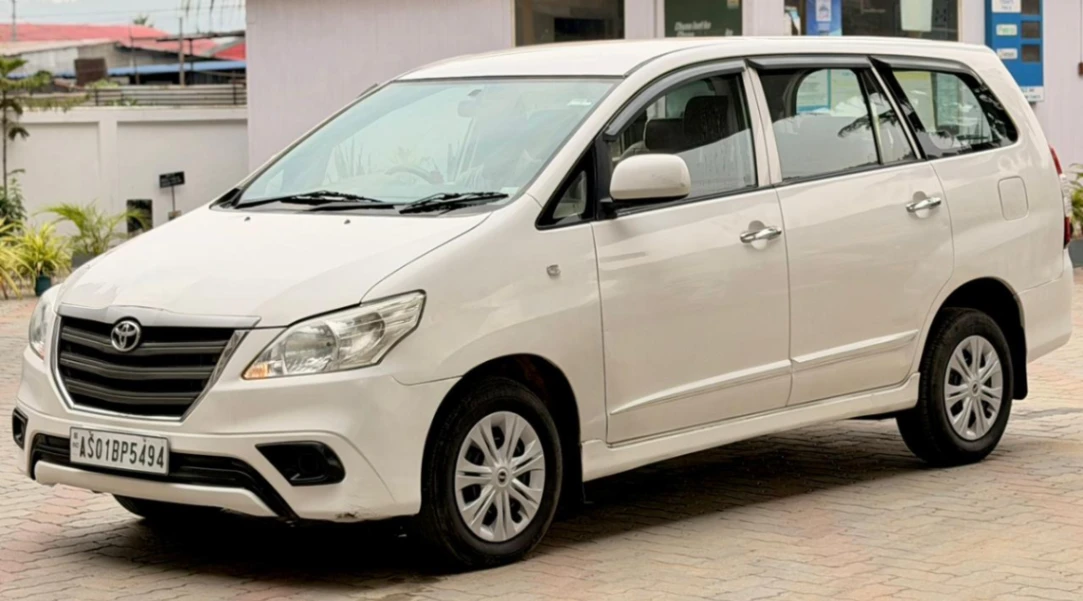 Toyota Innova - Thumbnail 12