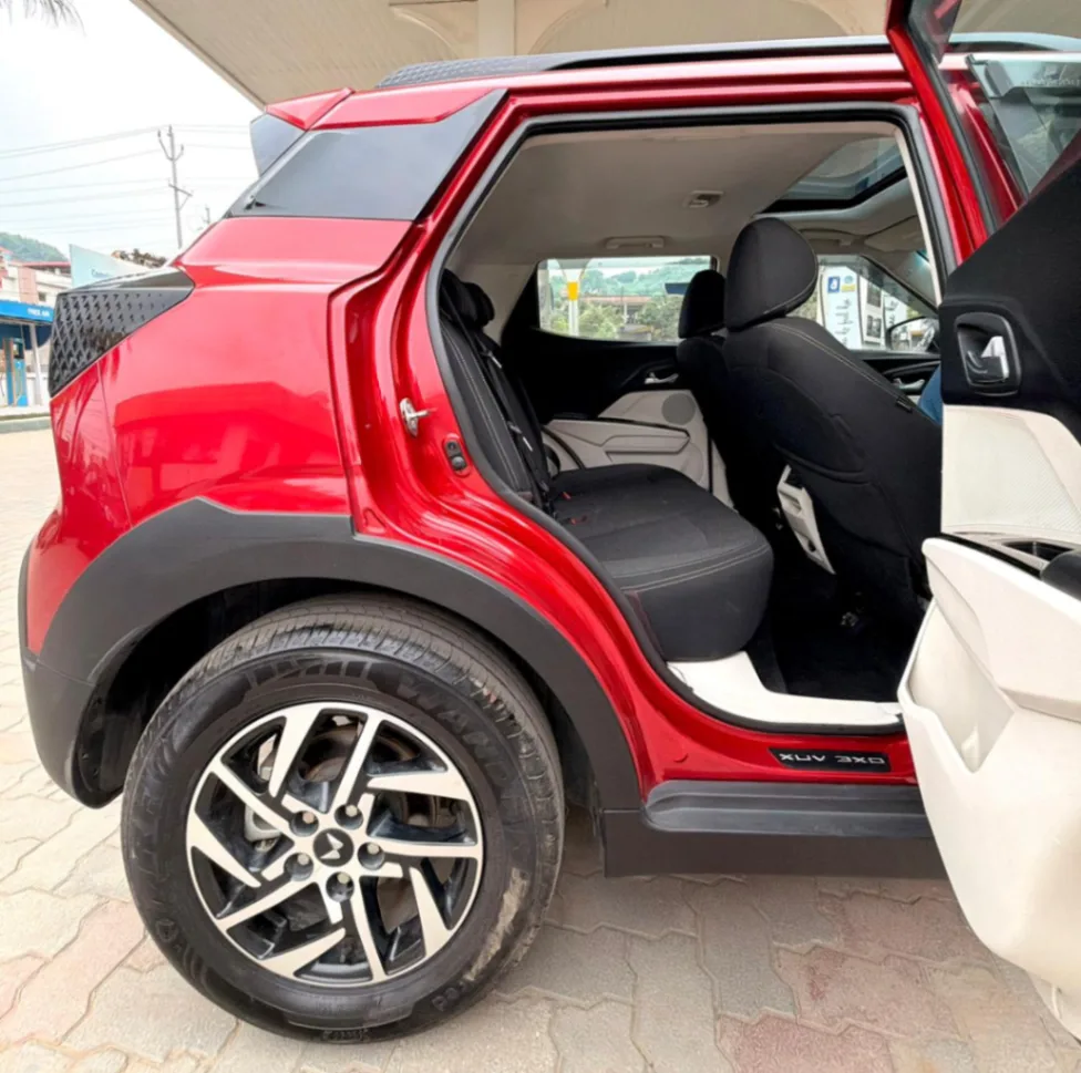 Mahindra 3XO - Thumbnail 5