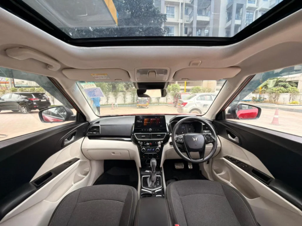 Mahindra 3XO - Thumbnail 7