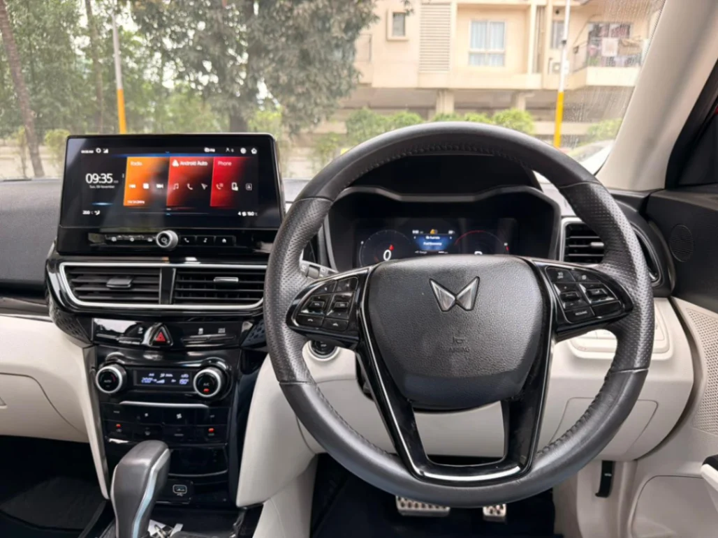 Mahindra 3XO - Thumbnail 11