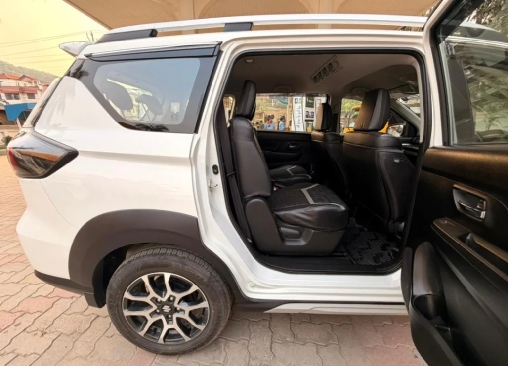 Maruti XL6 - Thumbnail 7