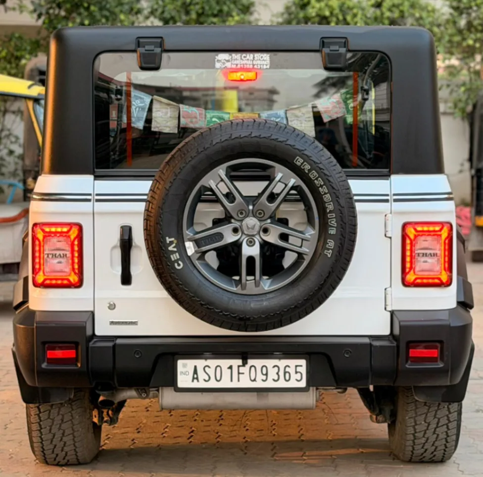 Mahindra Thar - Thumbnail 12
