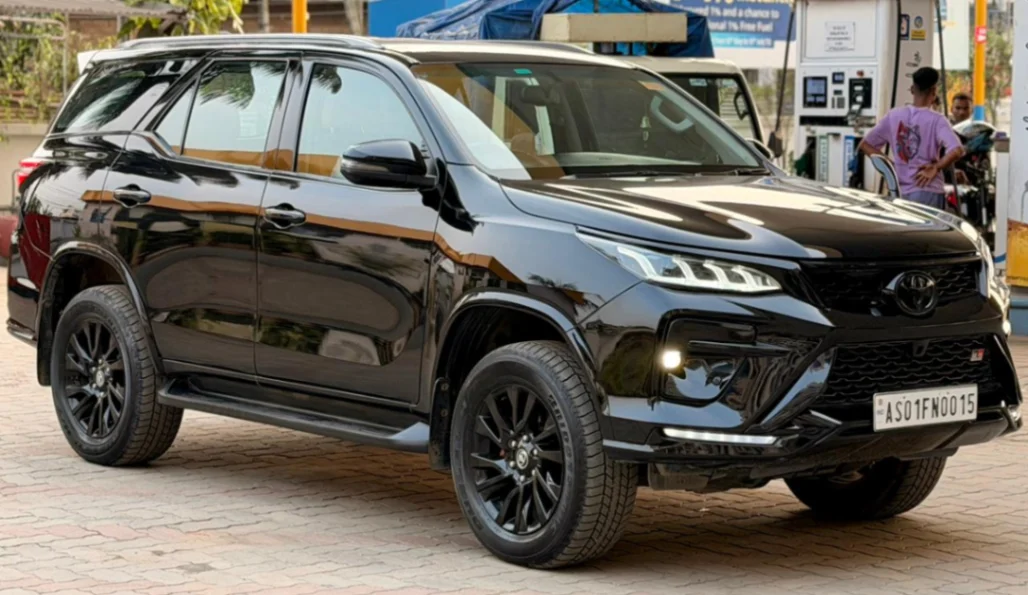 Toyota Fortuner - Thumbnail 11