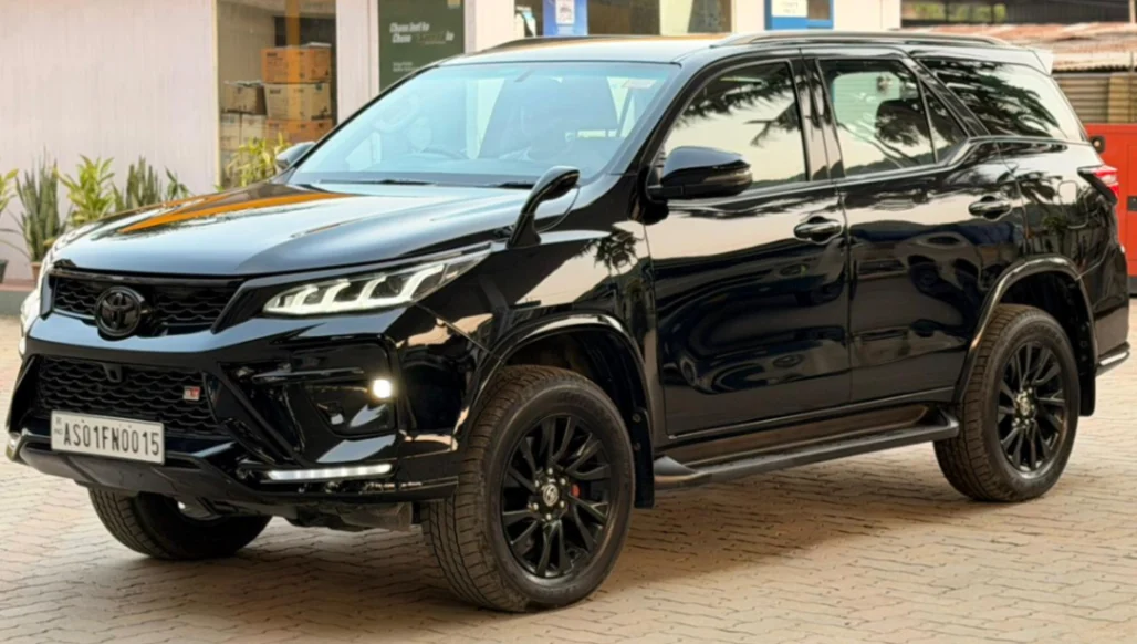 Toyota Fortuner - Thumbnail 12
