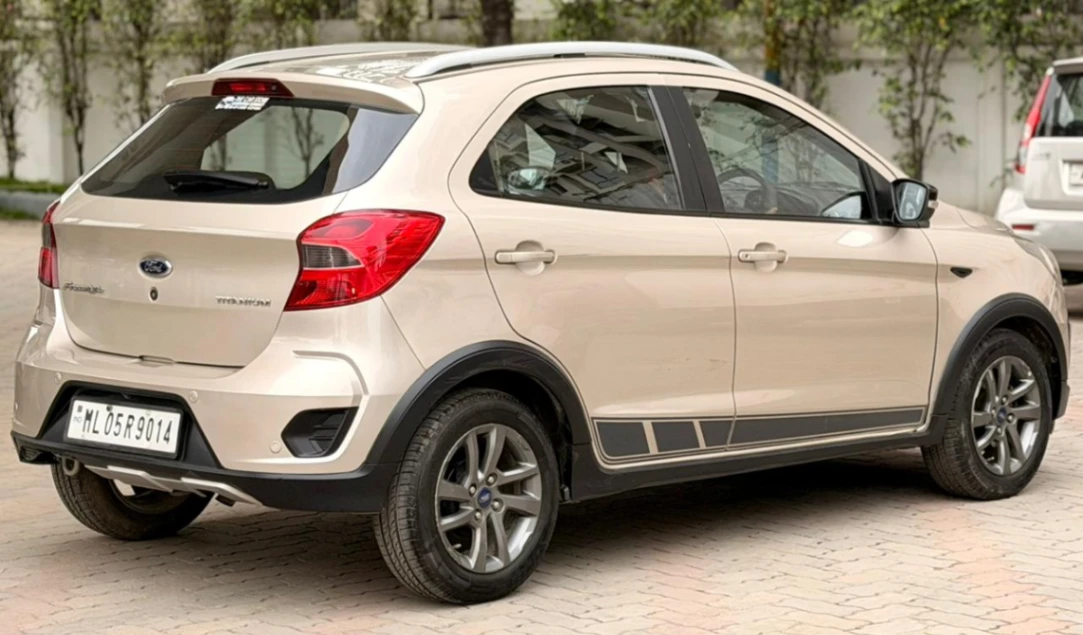 Ford Freestyle - Thumbnail 4