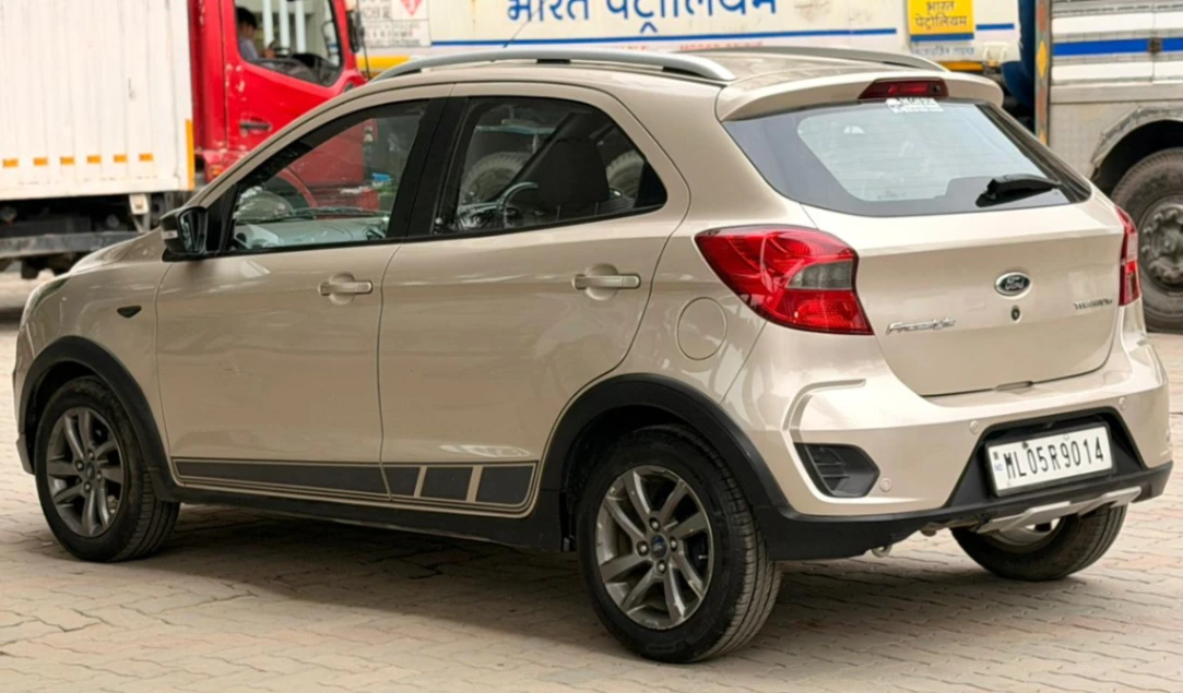 Ford Freestyle - Thumbnail 5