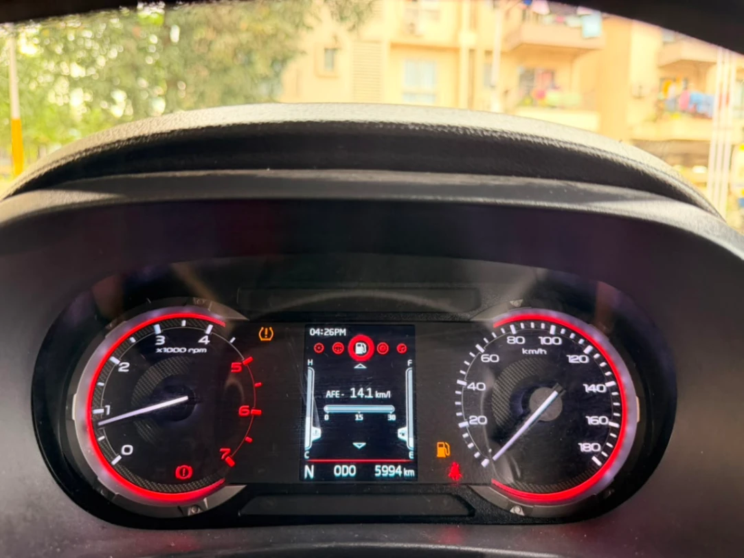 Mahindra Thar - Thumbnail 4