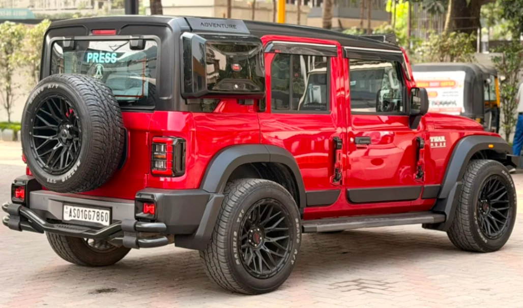 Mahindra THAR ROXX - Thumbnail 11