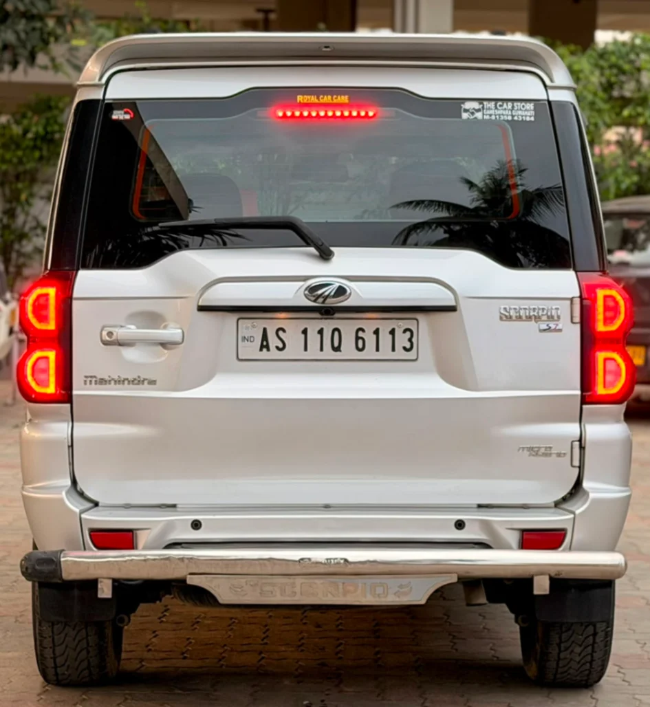 Mahindra Scorpio - Thumbnail 5