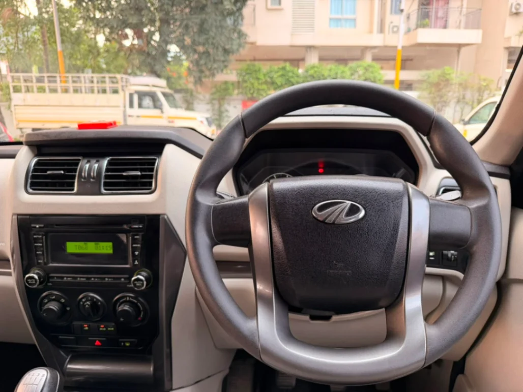 Mahindra Scorpio - Thumbnail 8