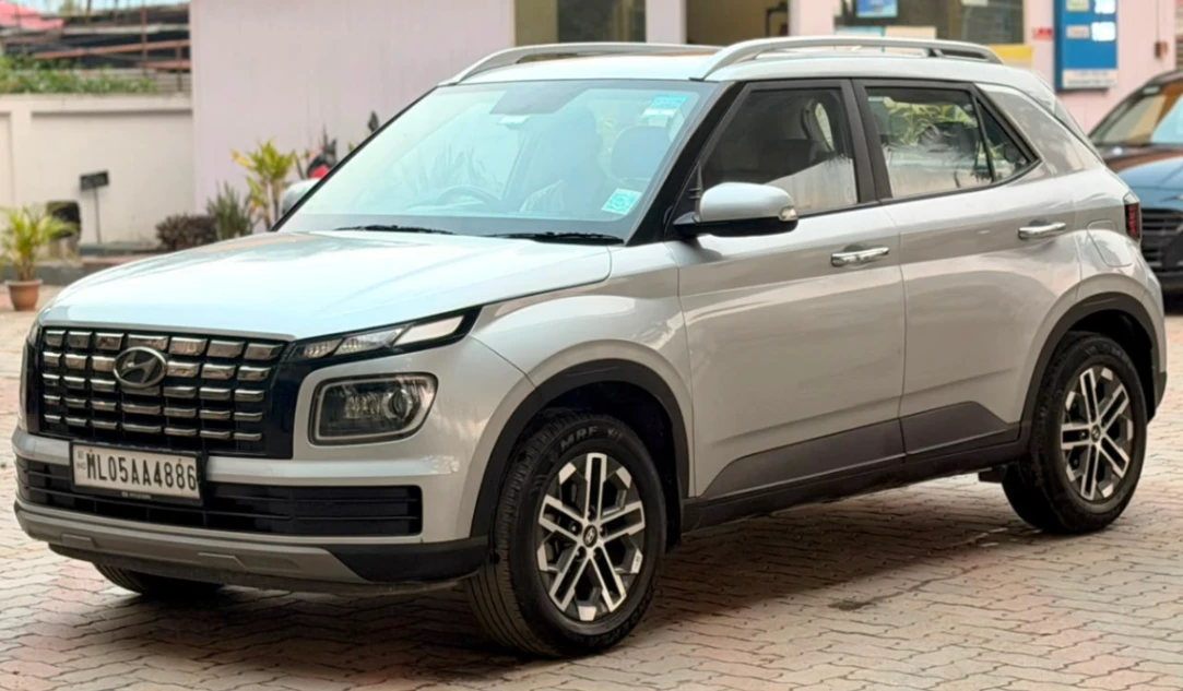 Hyundai Venue - Thumbnail 12