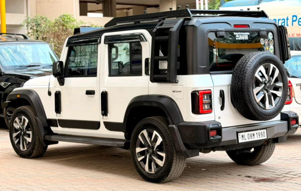 Mahindra THAR ROXX - Thumbnail 9
