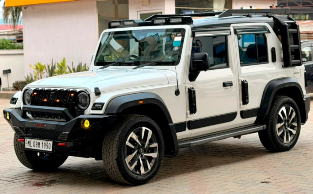 Mahindra THAR ROXX - Thumbnail 11