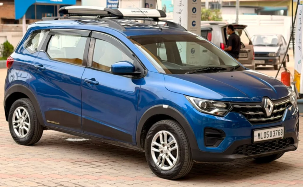 Renault Triber - Thumbnail 10