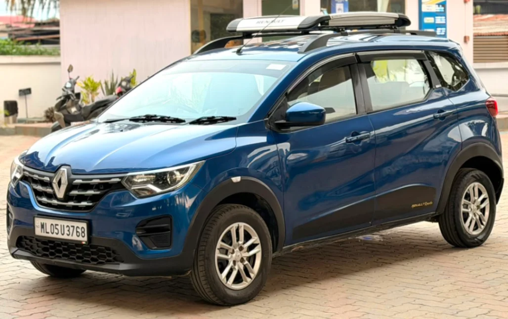 Renault Triber - Thumbnail 11