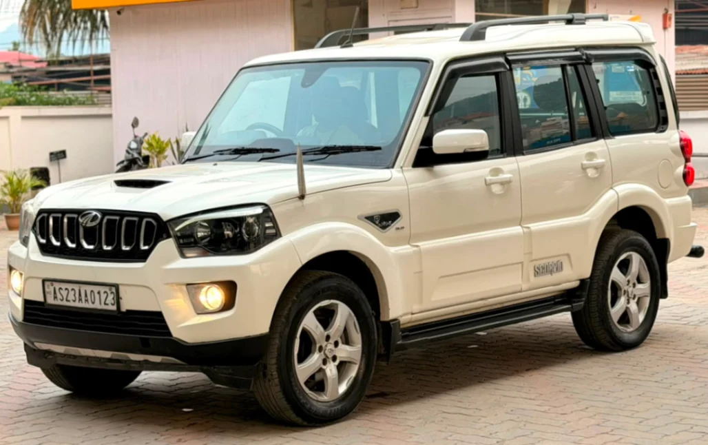 Mahindra Scorpio - Thumbnail 2