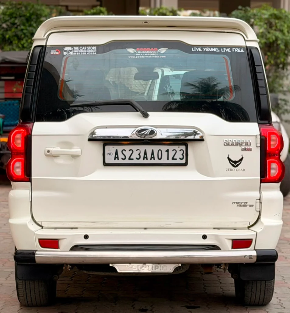 Mahindra Scorpio - Thumbnail 12