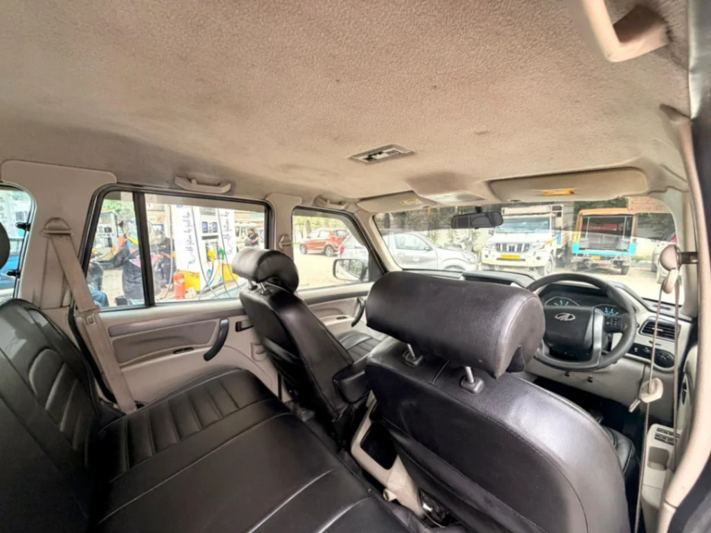 Mahindra Scorpio - Thumbnail 6