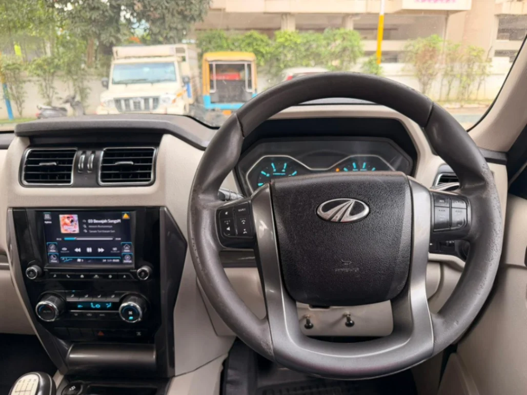 Mahindra Scorpio - Thumbnail 8
