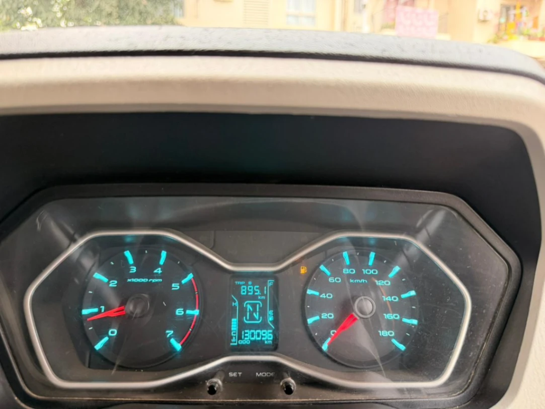 Mahindra Scorpio - Thumbnail 10