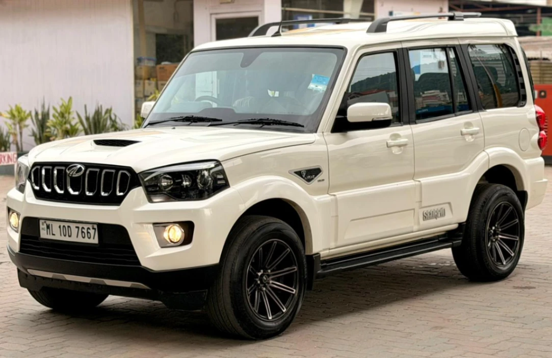 MAHINDRA SCORPIO - Thumbnail 2