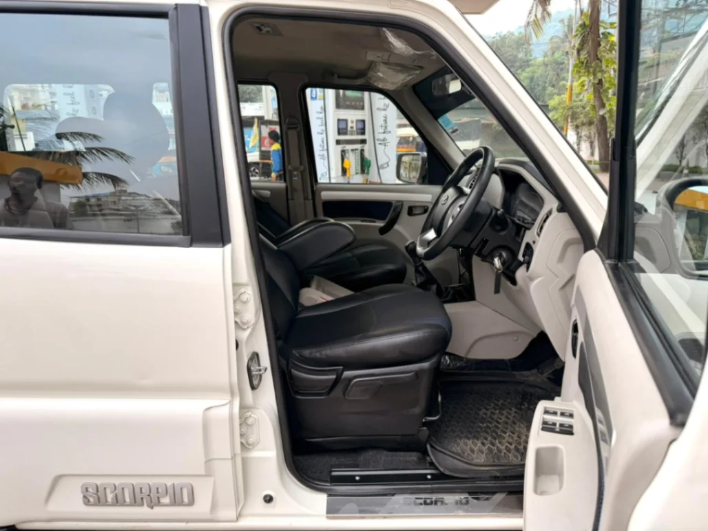 MAHINDRA SCORPIO - Thumbnail 7