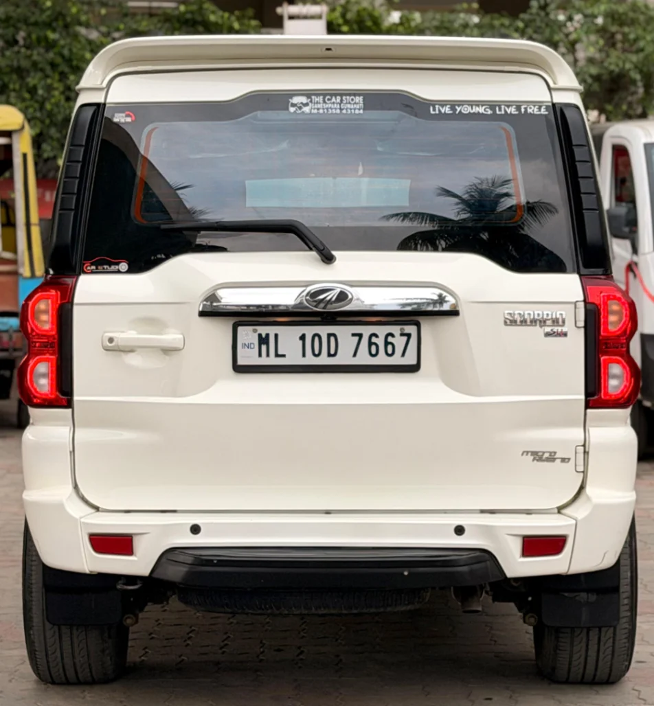 MAHINDRA SCORPIO - Thumbnail 11