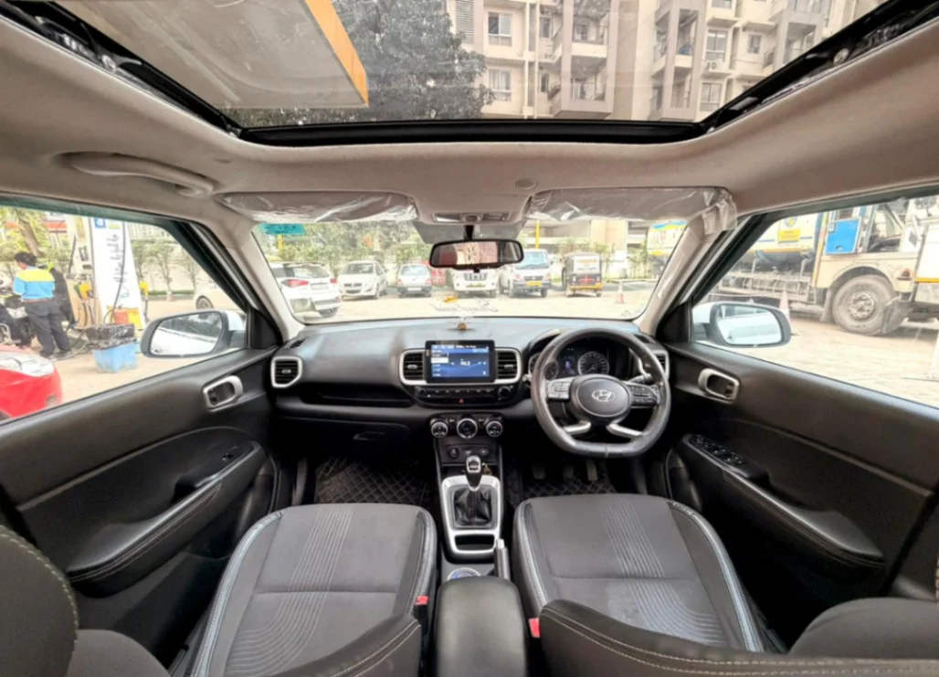 Hyundai Venue - Thumbnail 6
