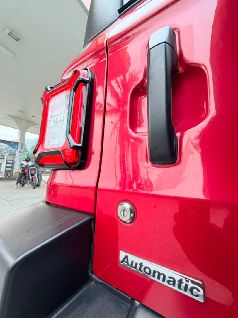 Mahindra Thar - Thumbnail 7
