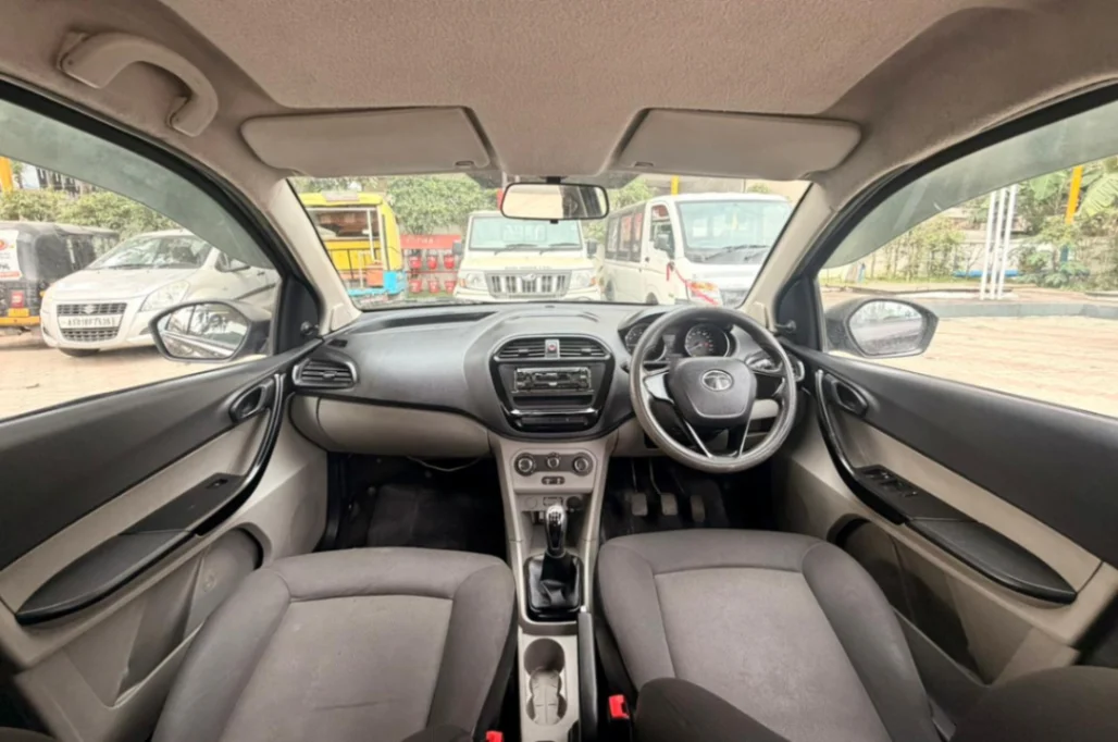 Tata Tiago - Thumbnail 7