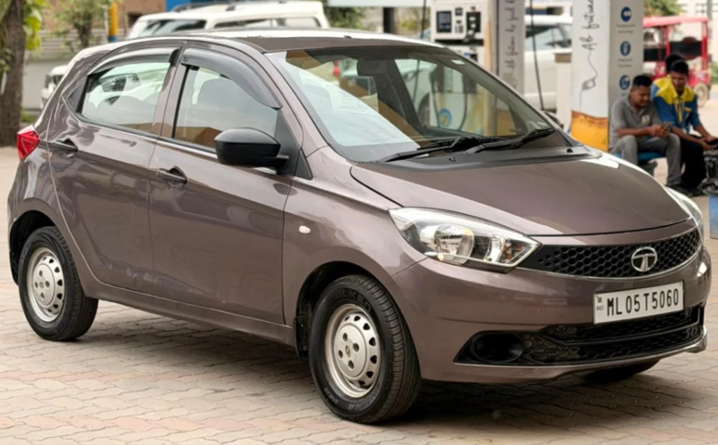 Tata Tiago - Thumbnail 11
