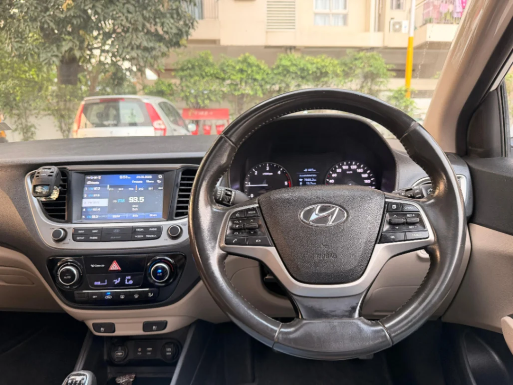 Hyundai Verna - Thumbnail 7