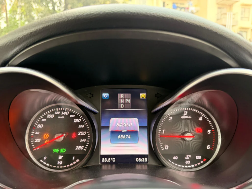 Mercedes Benz- C class - Thumbnail 8