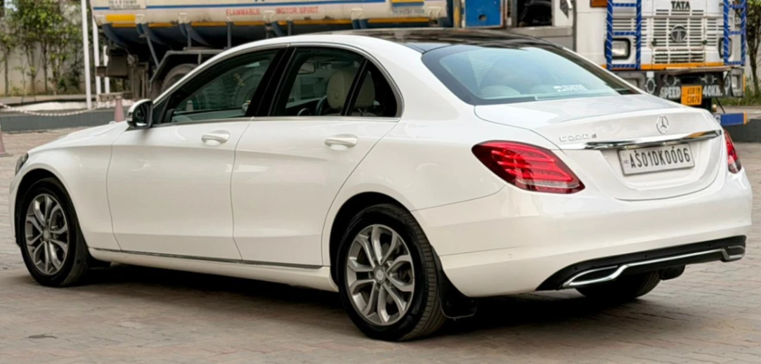Mercedes Benz- C class - Thumbnail 10